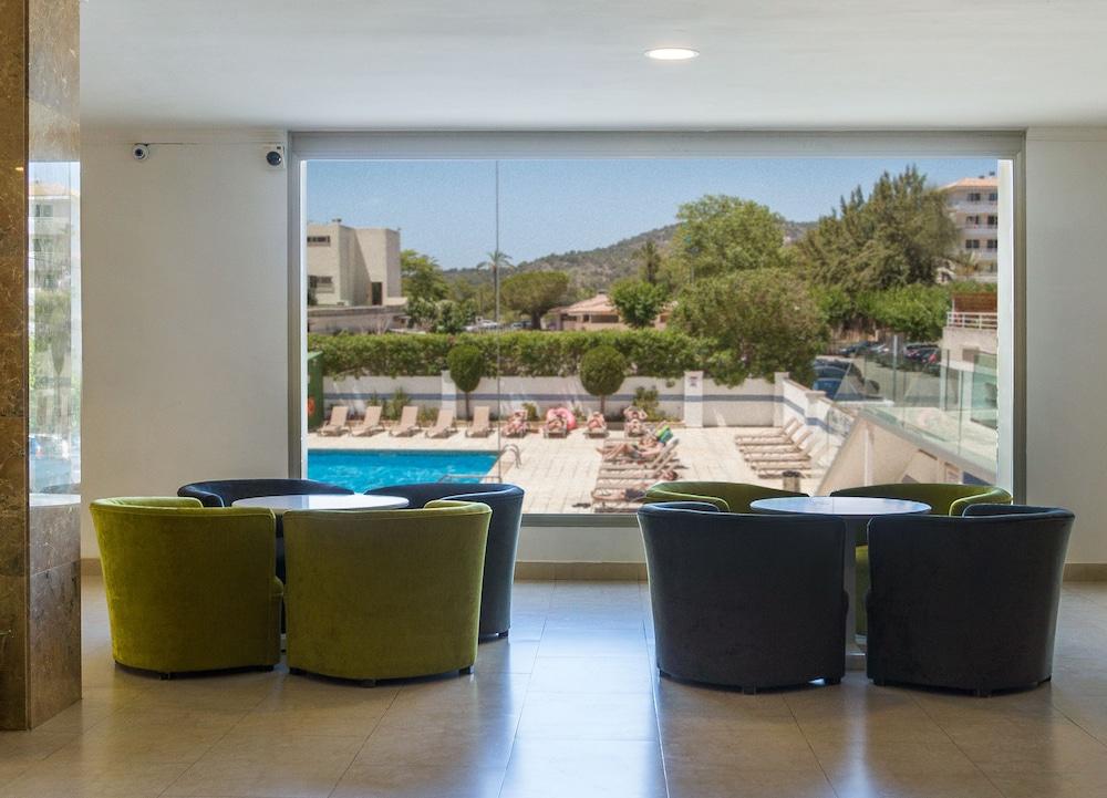 Apartamentos Sol Y Vera Магалуф Екстериор снимка