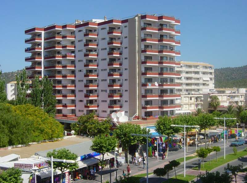 Apartamentos Sol Y Vera Магалуф Екстериор снимка