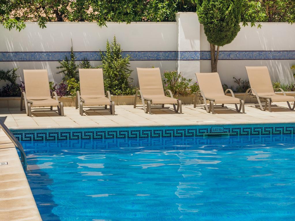 Apartamentos Sol Y Vera Магалуф Екстериор снимка