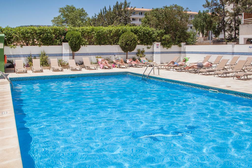 Apartamentos Sol Y Vera Магалуф Екстериор снимка