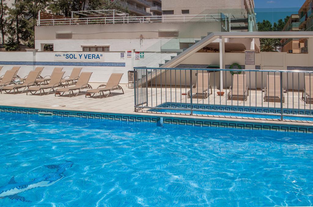 Apartamentos Sol Y Vera Магалуф Екстериор снимка