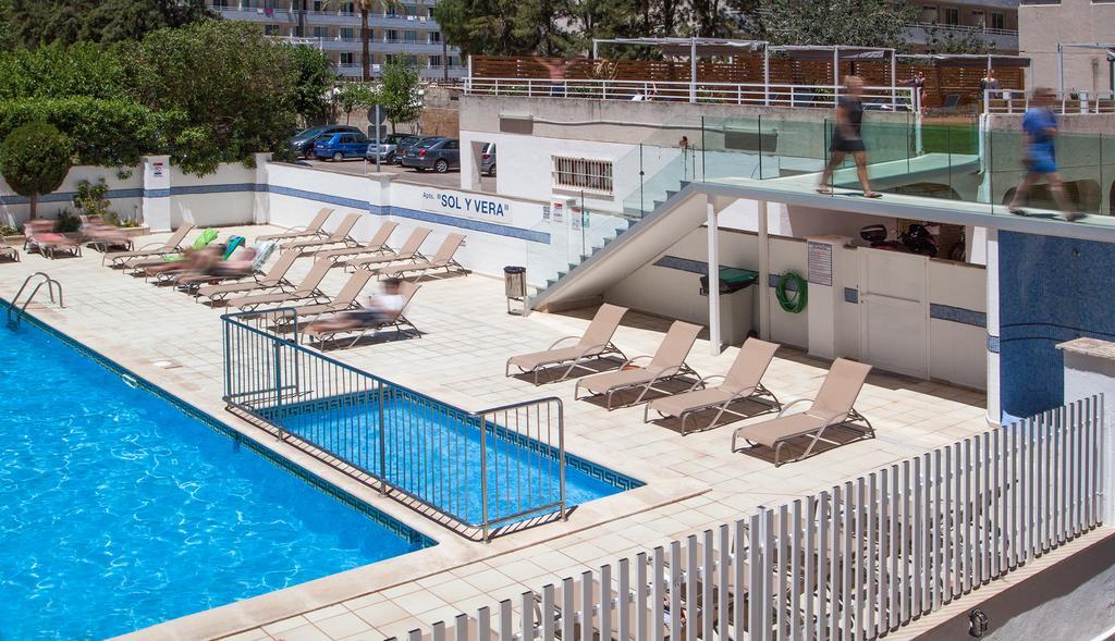 Apartamentos Sol Y Vera Магалуф Екстериор снимка