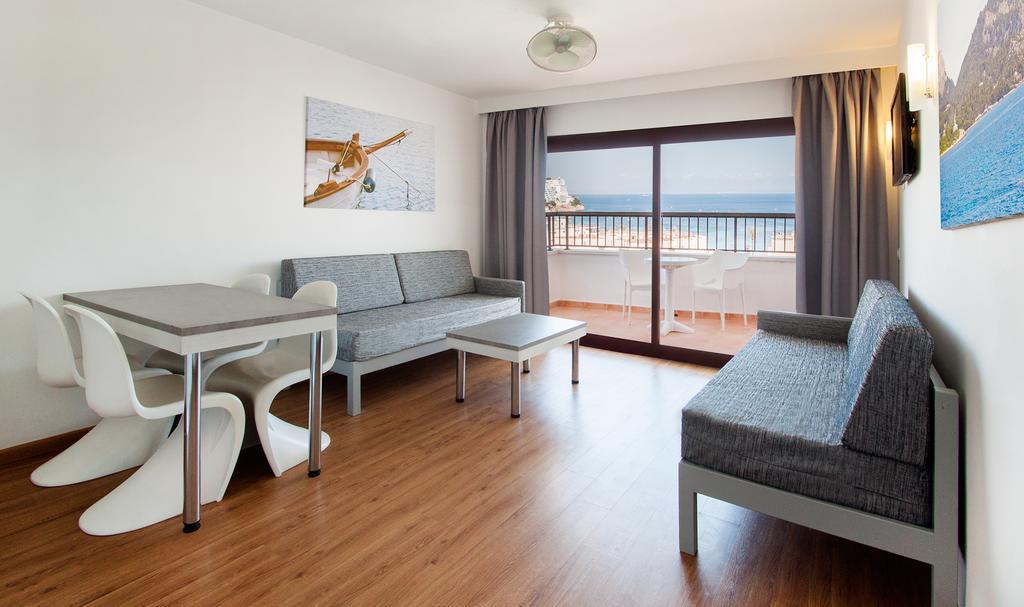 Apartamentos Sol Y Vera Магалуф Екстериор снимка